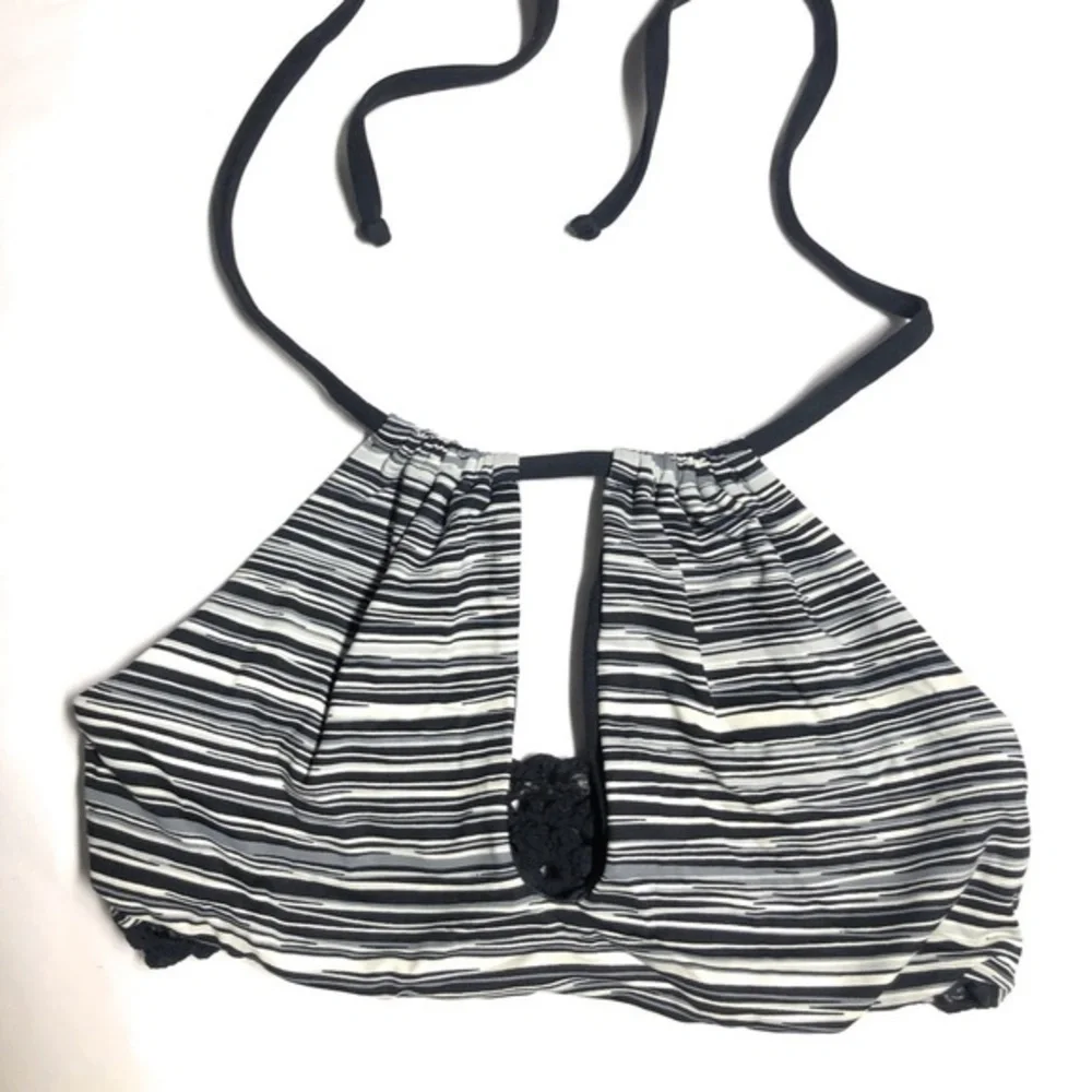 Frankie's Bikinis Top‎